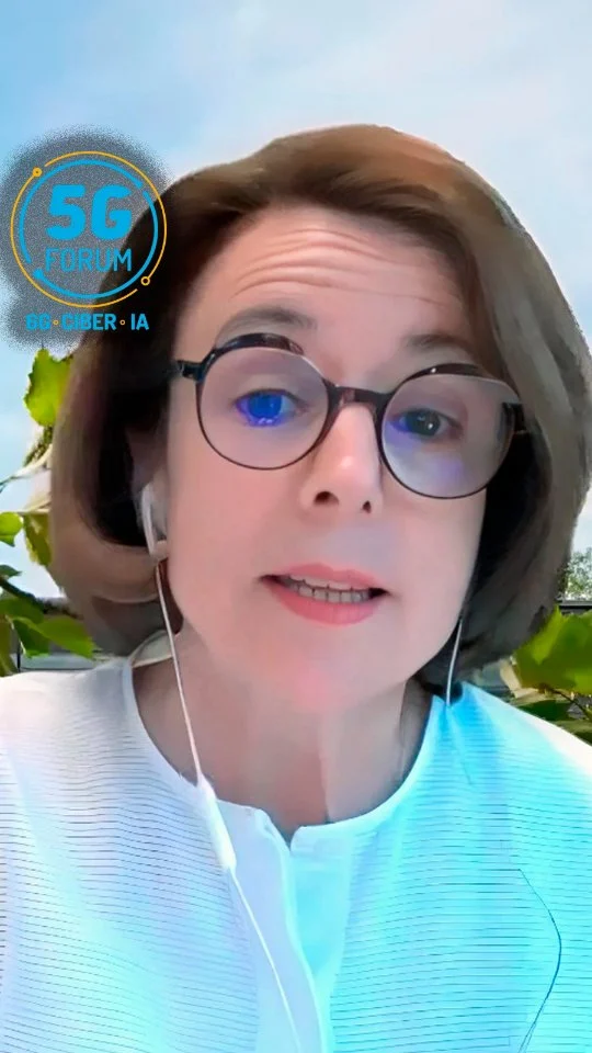 🎙️ 𝐒𝐩𝐞𝐚𝐤𝐞𝐫: 𝐄𝐥𝐞𝐧𝐚 𝐏𝐮𝐢𝐠𝐫𝐞𝐟𝐚𝐠𝐮𝐭, Responsable de Proyectos de la European Broadcasting Union (EBU)

🗣️ 𝐄𝐧𝐭𝐫𝐞𝐯𝐢𝐬𝐭𝐚: mujer – STEM

➡️ ‘𝟓𝐆 𝐅𝐨𝐫𝐮𝐦’: 𝟏𝟐-𝟏𝟔 𝐝𝐞 𝐦𝐚𝐲𝐨 – @ayto_sevilla

📍 3 jornadas presenciales en el @auditoriocartuja y 2 virtuales.

#5G #6G #IA #redes #telefonía #conectividad #cloud #tecnología #conexiones #innovación #ciberseguridad #5GForum25 #Sevilla